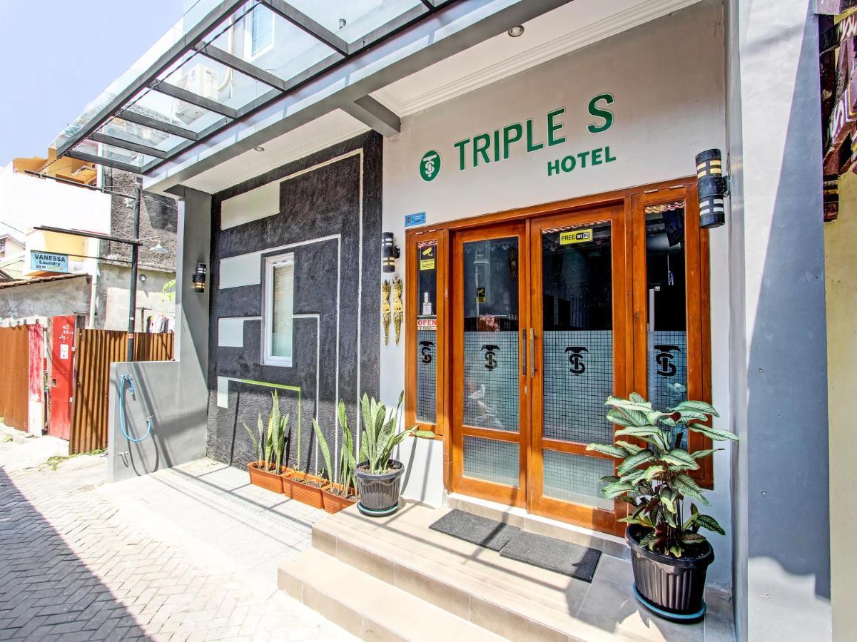 Oyo 91686 Triple S Hotel Malioboro Yogyakarta Kültér fotó