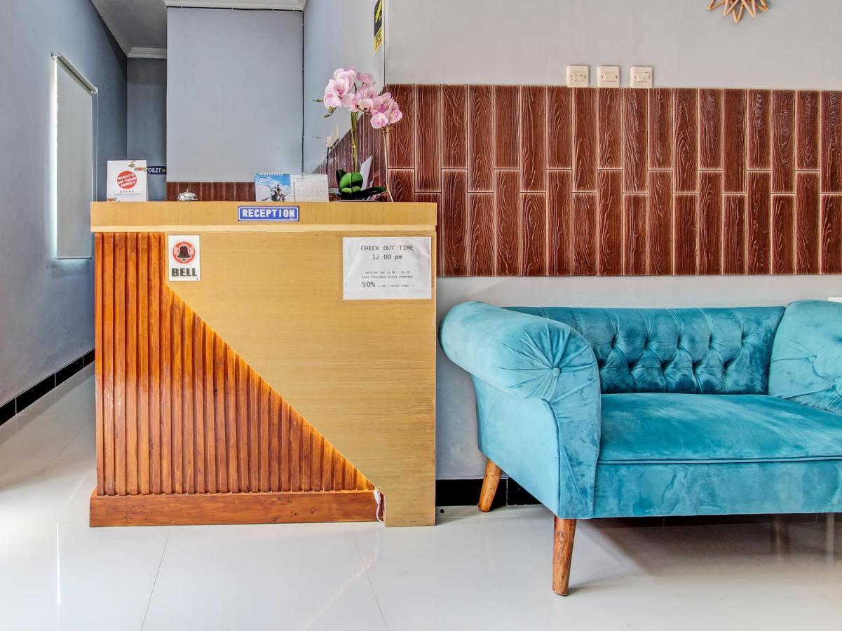 Oyo 91686 Triple S Hotel Malioboro Yogyakarta Kültér fotó